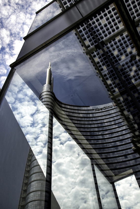 Scomposizione - Unicredit Tower - Milan 