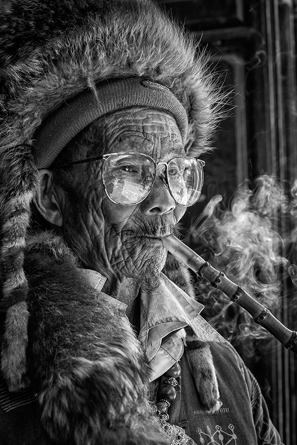 ASIAN SMOKERS