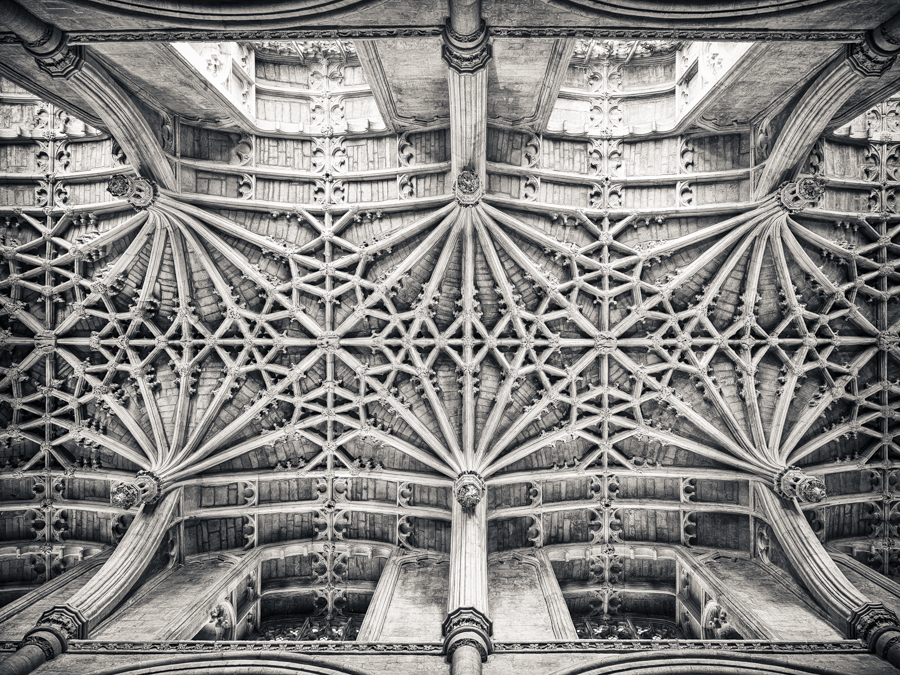 English Medieval Cathedrals