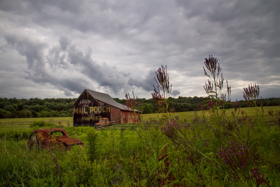 The Mail Pouch Barn