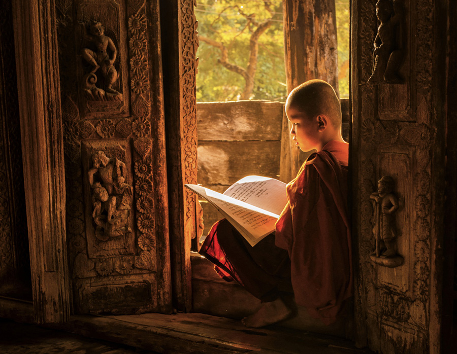 Life of the novic monks