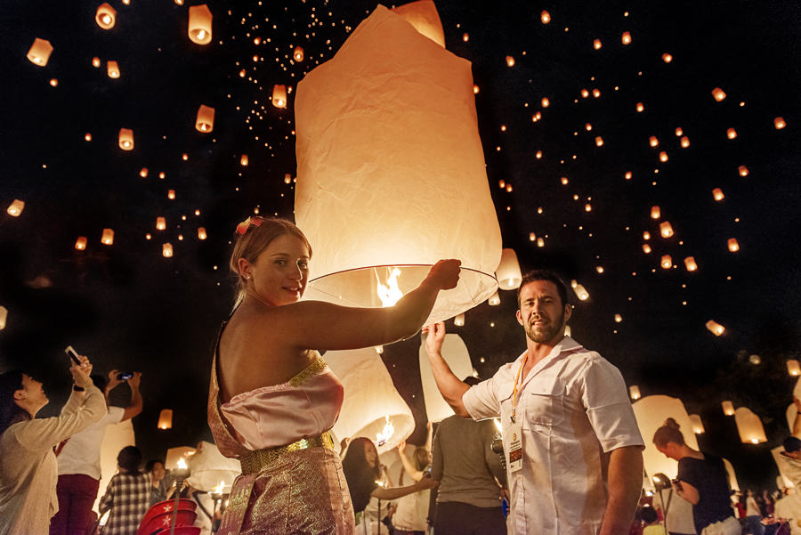 Yi Peng : Loi Krathong Festival in Chiang Mai , Thailand