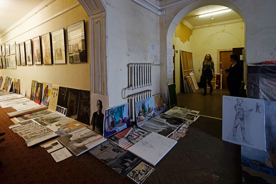 Showing works