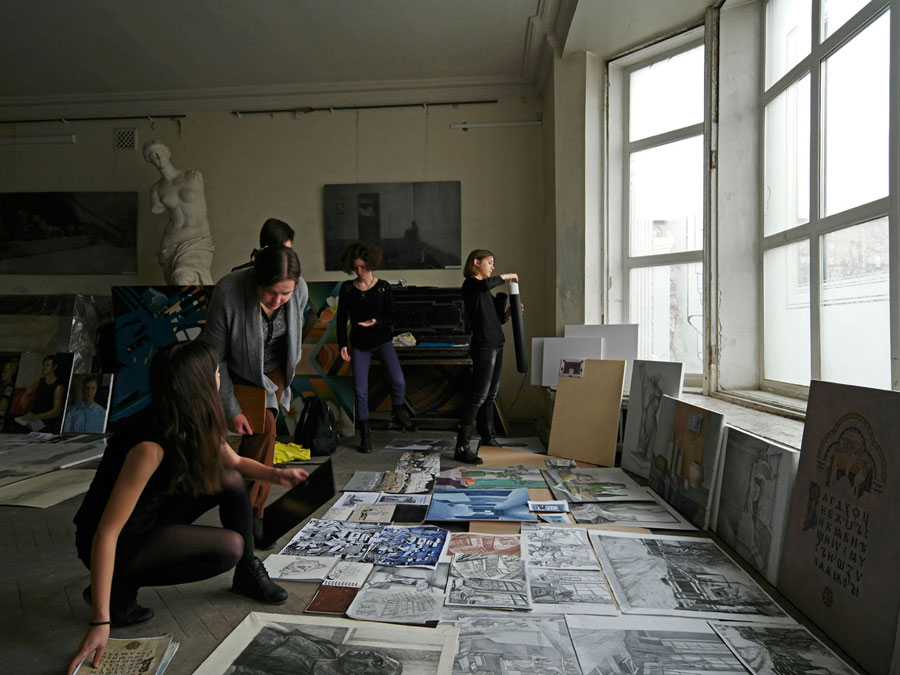 Showing works