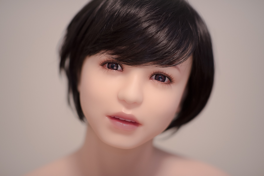 Still Lives: Eva