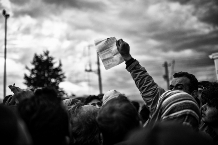 MAKE EUROPE NO BORDER Macedonia Greece Border / Idomeni refuge camp 2016