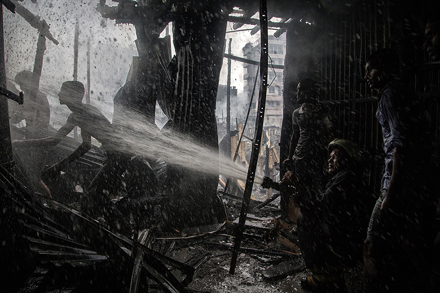 Fire fighter