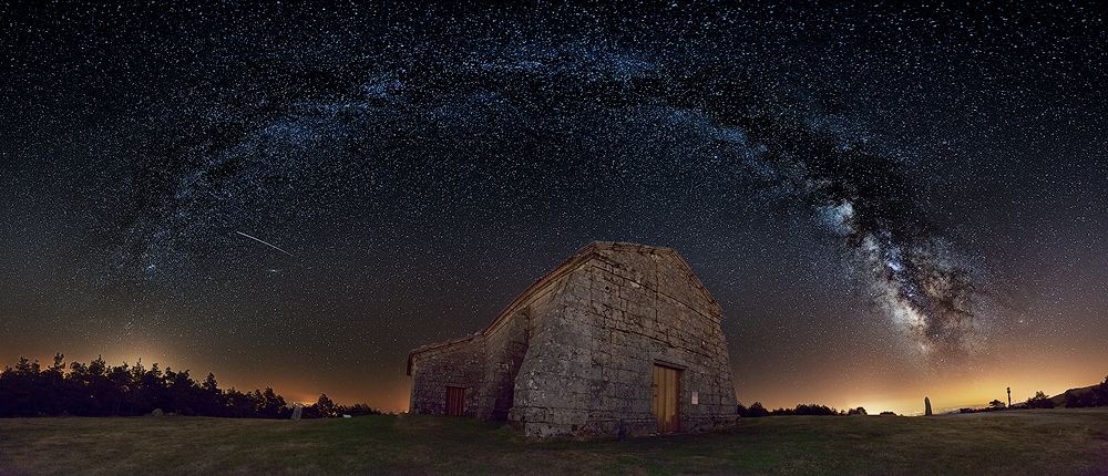 Galicia: Land of churchs, land of stars.