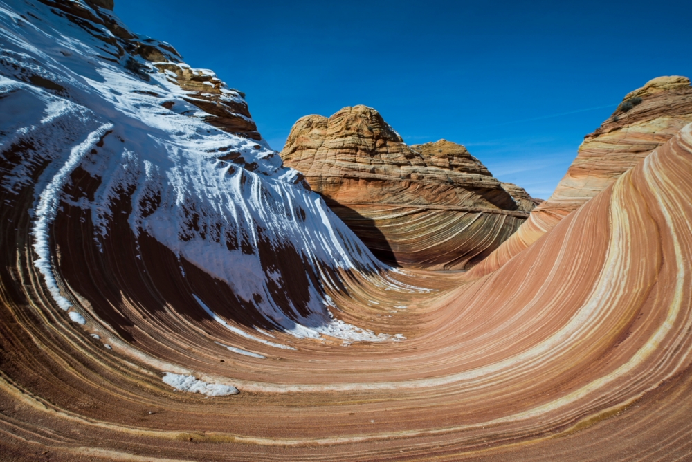 Walking to the wave 