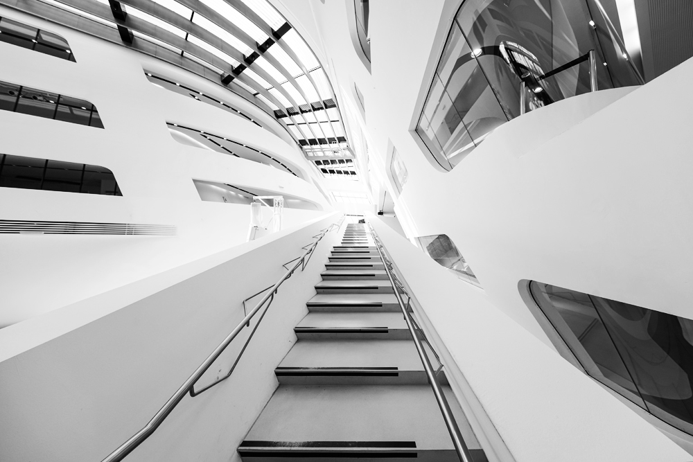 Curvilinear 