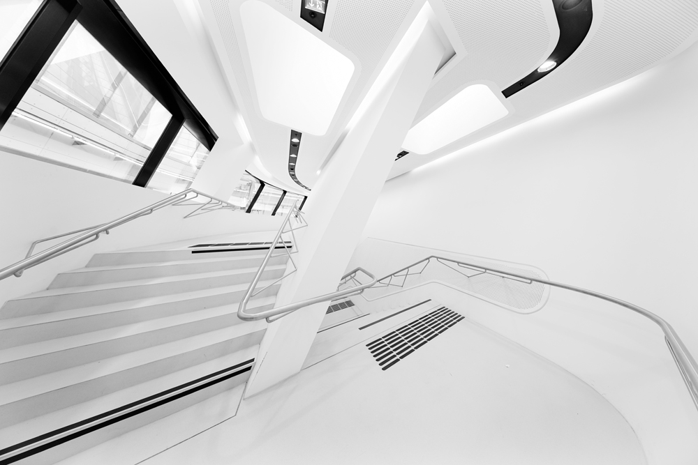 Curvilinear 