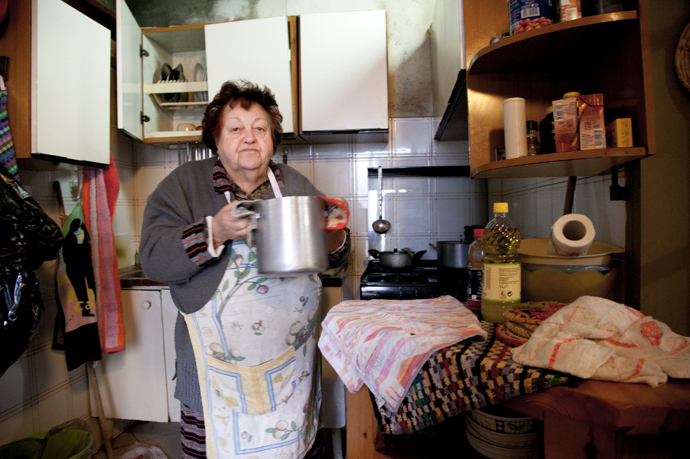 Aunt Janna - an Italian housewife