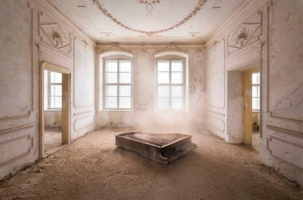 Piano in the Dust.