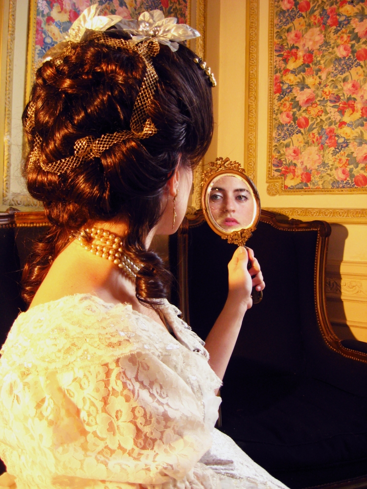 The lady in the mirror