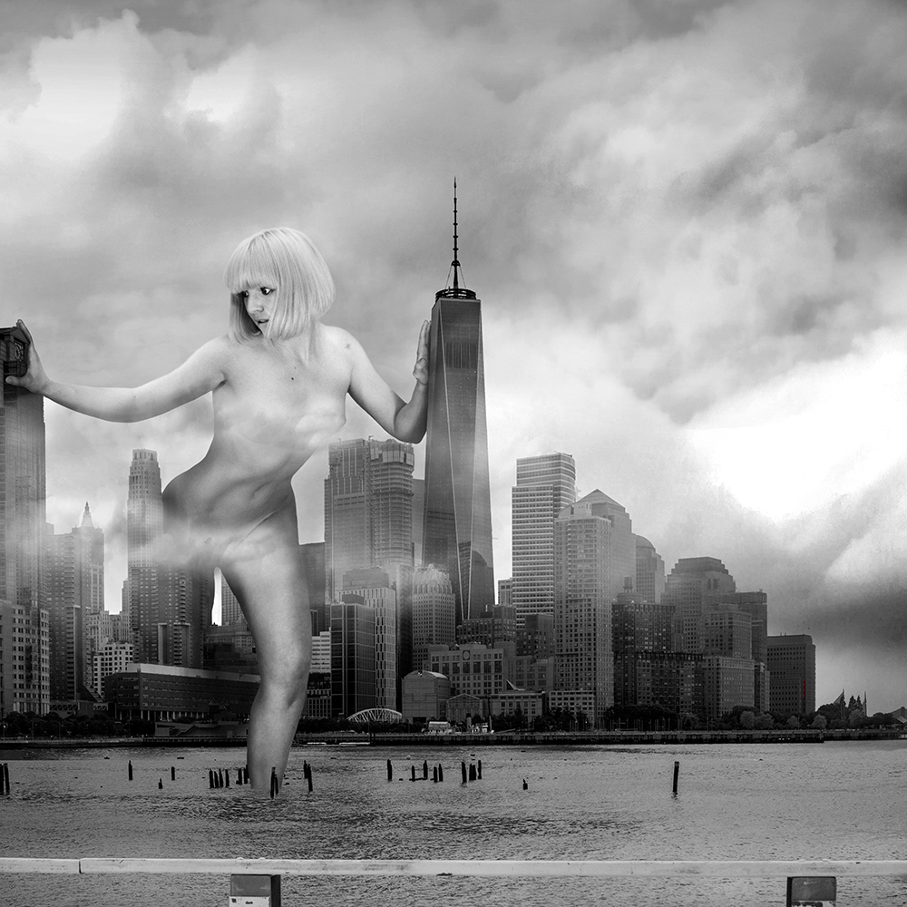 50 Ft. Woman serie