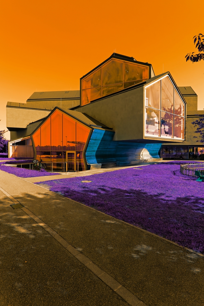 Surreal architectures