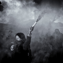 youn girl demonstrating in Rome