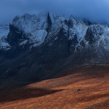 Chasing Light - Unique Yukon